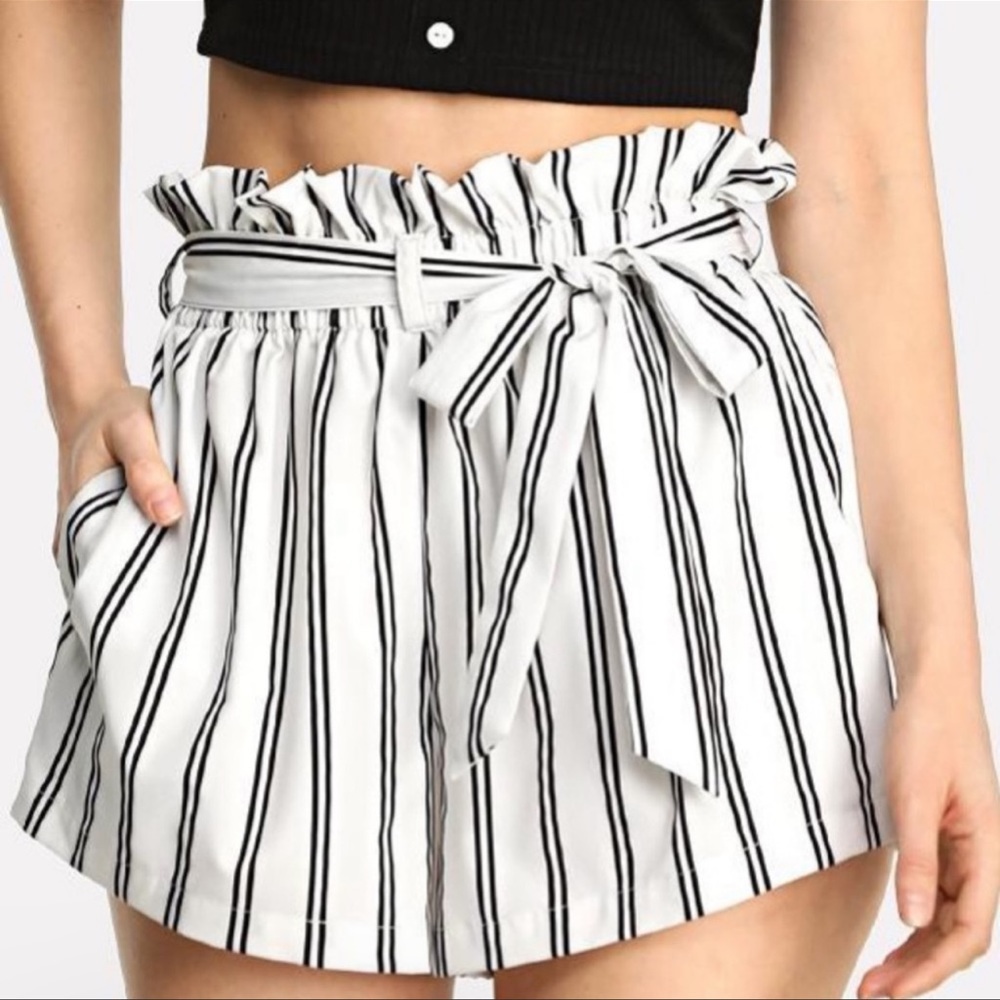 Zara Trf Collection White&Black Striped Shorts